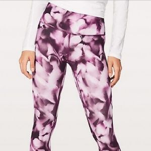 NWOT Lululemon Athletica Wunder Under Leggings